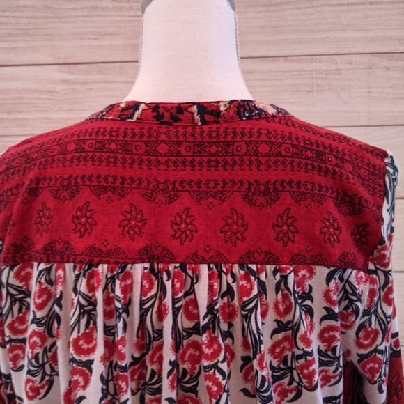 Lucky Brand top, size large in excellent condition - Picture 9 of 16